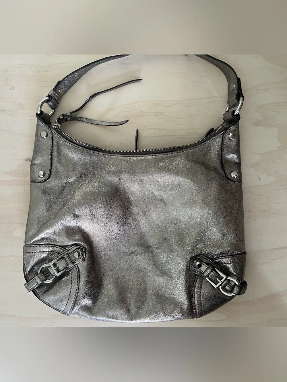 Vintage Y2K Michael Kors Metallic Silver Leather shoulder Bag missing charm